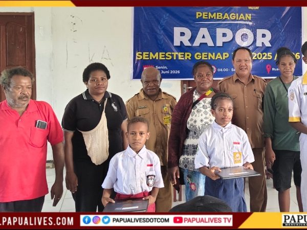 Tutup Tahun Ajaran 2025/2026, SD-SMP-SMK Anigou Nabire Serahkan Rapor Semester Genap Secara Serentak