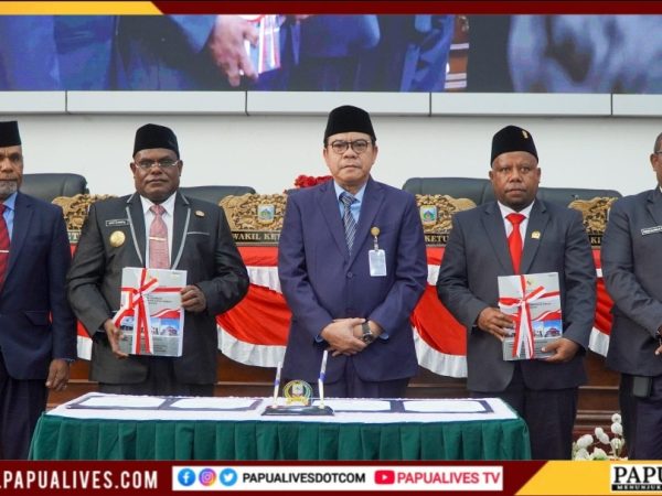 Jaga Transparansi Anggaran, DPR Papua Tengah Terima Hasil Audit BPK Atas LKPD Tahun 2025
