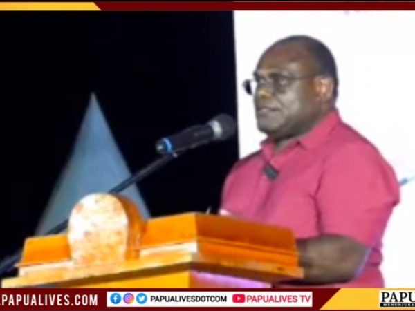Di Usia Ke-4, Gubernur Meki Nawipa Tegaskan: Pendidikan Gratis Kunci Masa Depan Papua Tengah