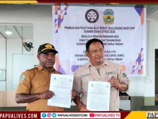 Disnakertrans Dogiyai Teken MoU dengan LPK IKMTC, 25 Pemuda OAP Ikuti Pelatihan Alat Berat di Mimika