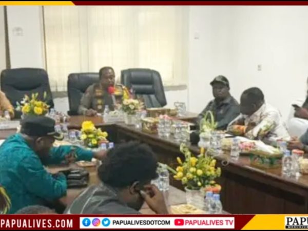 DPR Papua Tengah Desak Penyelesaian Tapal Batas Deiyai-Dogiyai-Mimika dan Bangun Kembali Rumah Warga Kapiraya