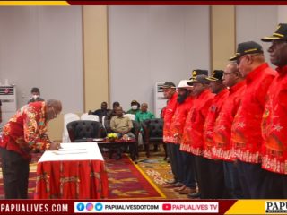Gubernur Meki Nawipa Akui 8 Kepala Suku Adat sebagai Mitra Strategis Penjaga Damai Papua Tengah